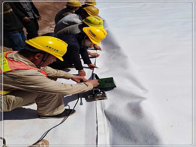 复合91视频直播APP膜在红旗河工程应用所向披靡