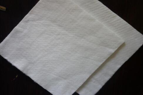 聚酯纤维非织造91视频直播APP布韧度和蠕变特性