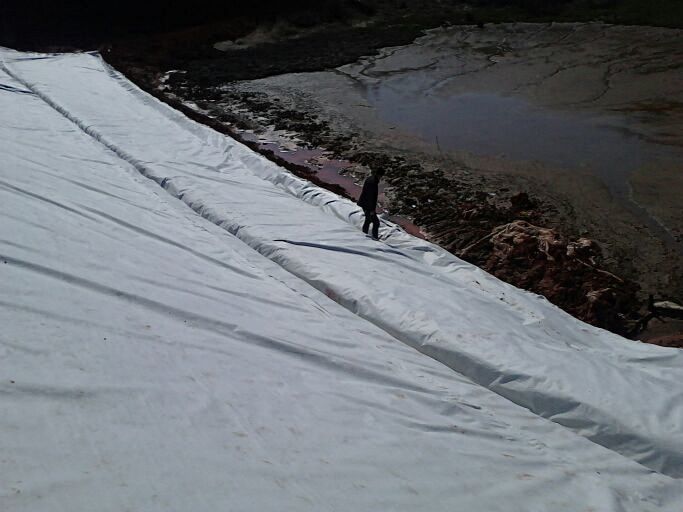  氧化降解是填埋场底部HDPE91视频直播APP膜主要的降解类型