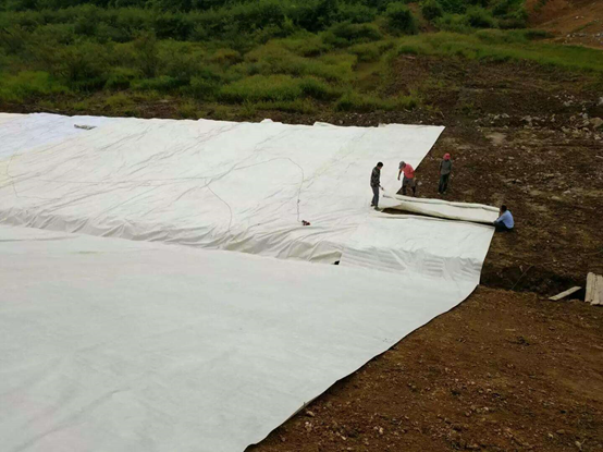 HDPE91视频直播APP膜25mm垂直深度铺设安装要求