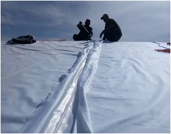 91视频直播APP膜在渠道的防渗布置型式及位置