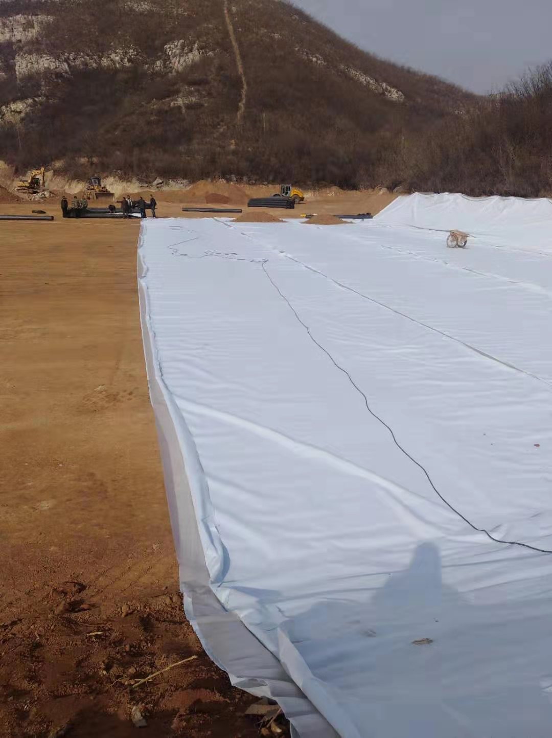 人工防渗系统中HDPE91视频直播APP膜破坏的原因