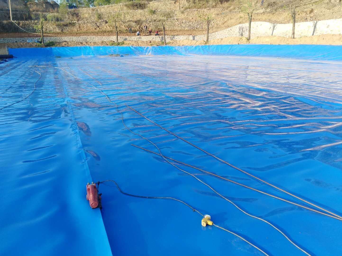 水库大坝铺设91视频直播APP膜首先要考虑的理论因素