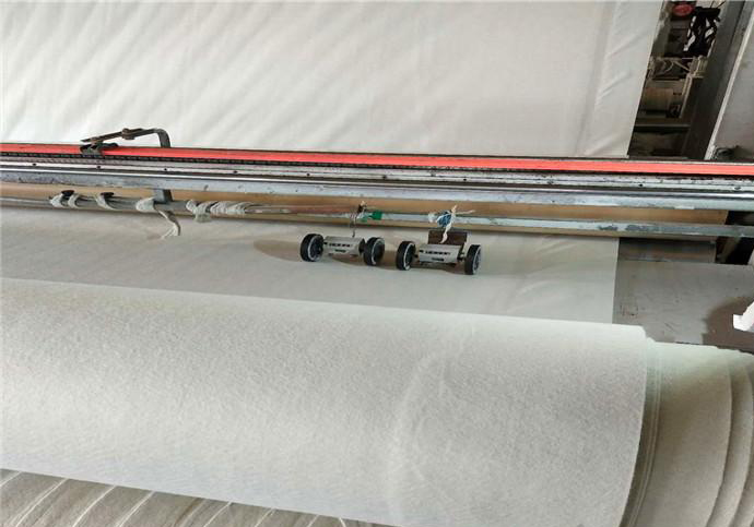 复合91视频直播APP膜运用于高土石坝的难点