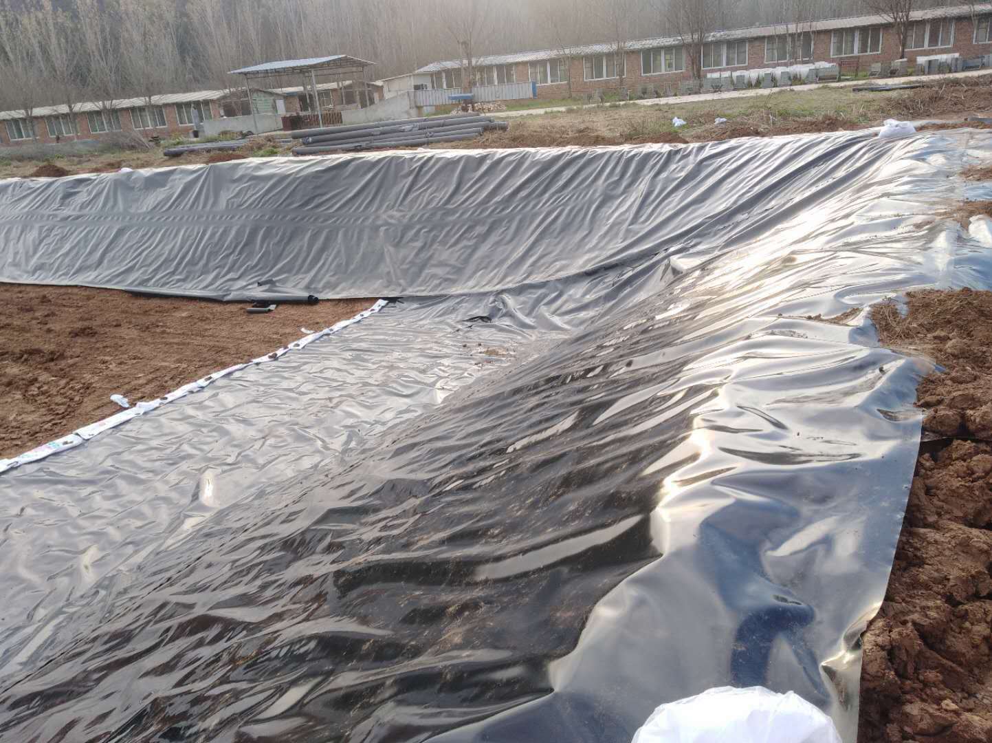 HDPE防渗膜受到破坏的原因有哪些？