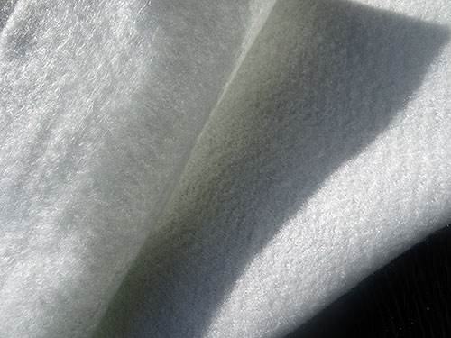 聚酯长丝烧毛91视频直播APP布铺设时候应注意什么？