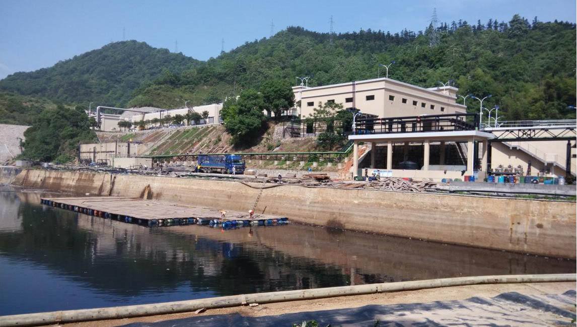 哪种规格的HDPE膜可满足调节池防渗系统施工操作要点？