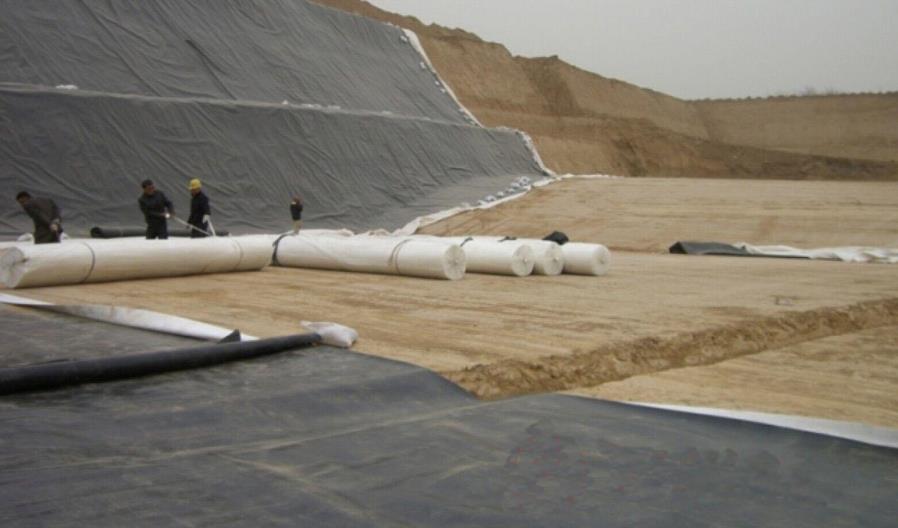 复合91视频直播APP膜与防渗墙锚固端预留接头方法