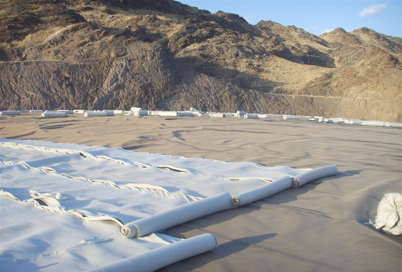 锚固锚杆及膨胀螺栓施工的91视频直播APP膜端头安装方法